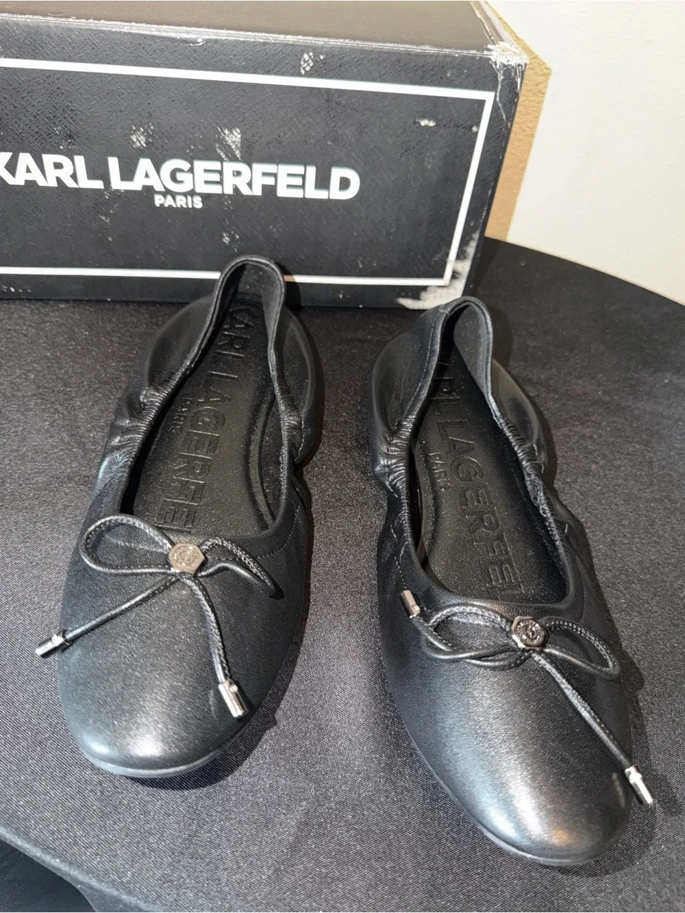 Karl Lagerfeld Black Leather Elastic Ballet Flat with Logo Bow